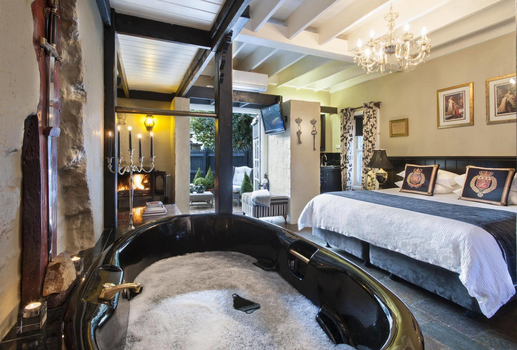 A Loft In The Mill Boutique Accommodation Olinda Ngoại thất bức ảnh